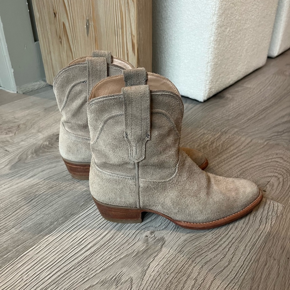 Tecovas The Lucy Grey Suede Boots